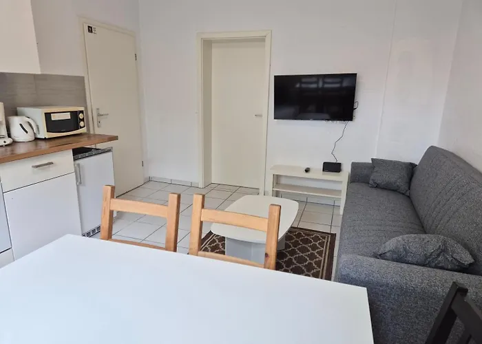 Comfortable In * Cologne