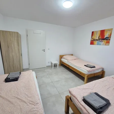 Comfortable In * Kolín nad Rýnem